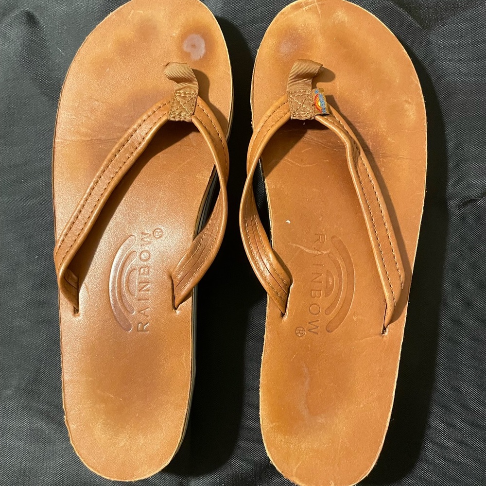 Rainbow Sandals - Classic Tan/Blue - Size 7 - Partially Broken-in